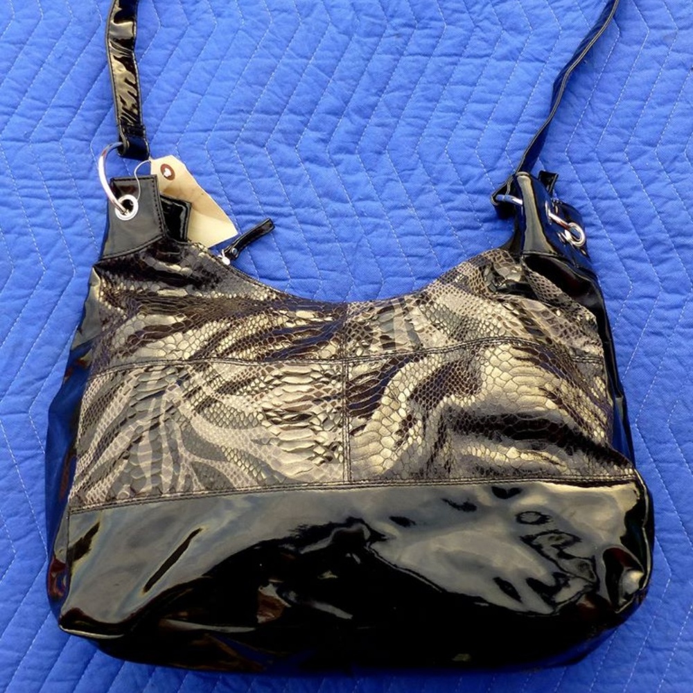 Giannini Black Gray Snakeskin Shoulder Handbag